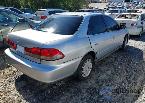 2002 Honda Accord 2.3 Lx from USA, damaged, VIN 1HGCG665X2A091145